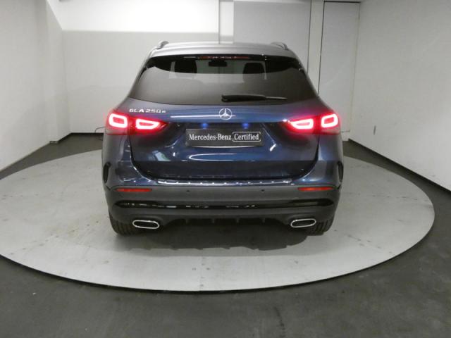 Mercedes Benz Gla image 6