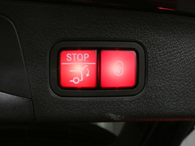 Mercedes Benz Gla image 9