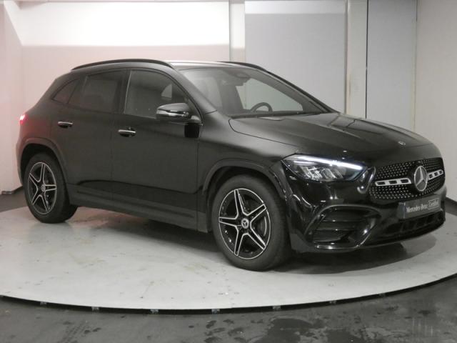 Mercedes Benz Gla image 8