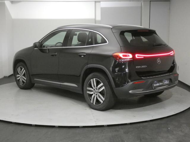Mercedes Benz Eqa image 5