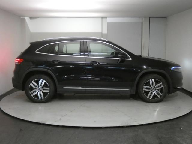 Mercedes Benz Eqa image 4