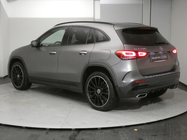 Mercedes Benz Gla image 2