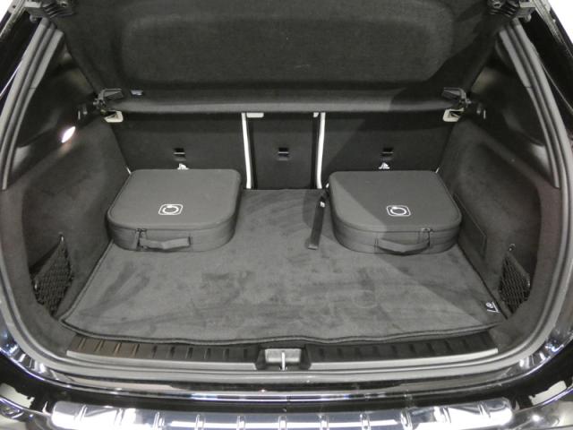 Mercedes Benz Eqa image 2