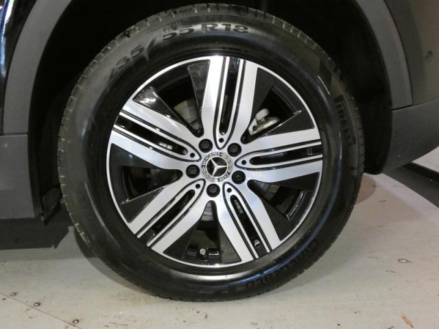 Mercedes Benz Eqa image 4