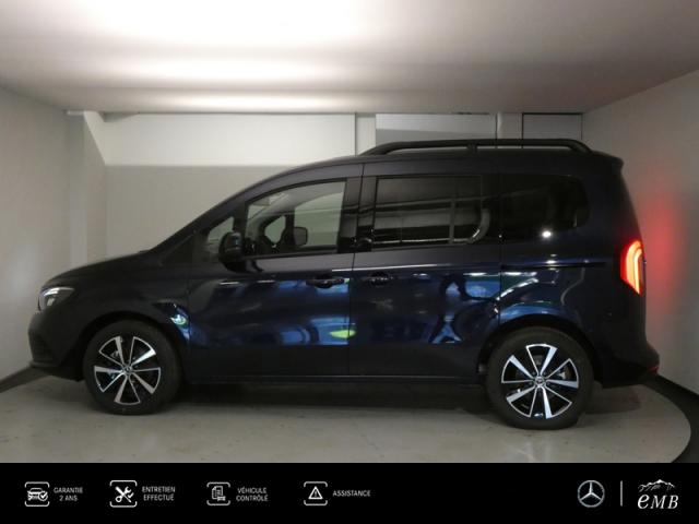 Mercedes Benz Eqt image 8