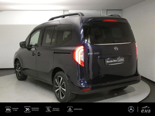 Mercedes Benz Eqt image 9