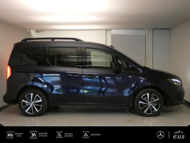 Mercedes Benz Eqt image 4