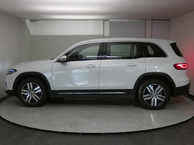 Mercedes Benz Eqb image 6