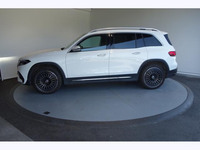 Mercedes Benz Eqb image 9