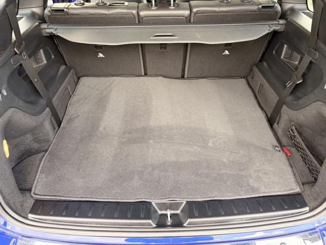 Mercedes Benz Glb image 8