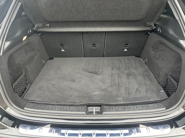 Mercedes Benz Gla image 2