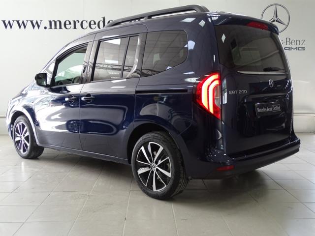 Mercedes Benz Eqt image 3