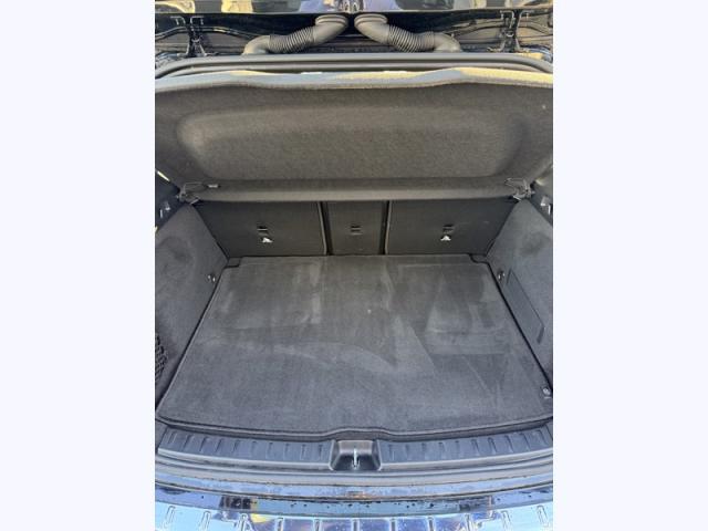 Mercedes Benz Eqa image 9