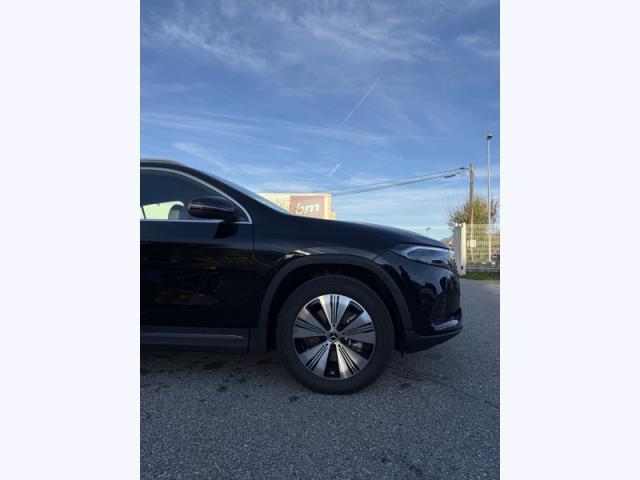 Mercedes Benz Eqa image 4