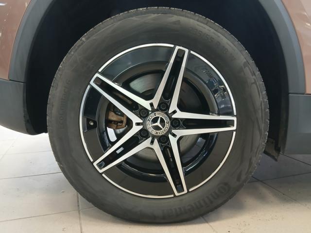 Mercedes Benz Eqa image 3