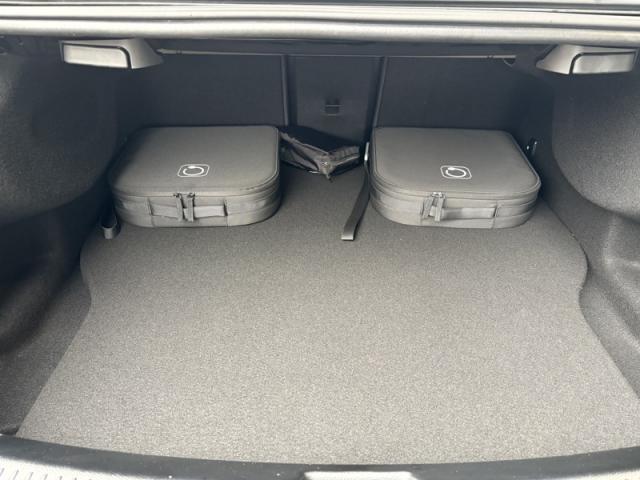 Mercedes Benz Cla image 8