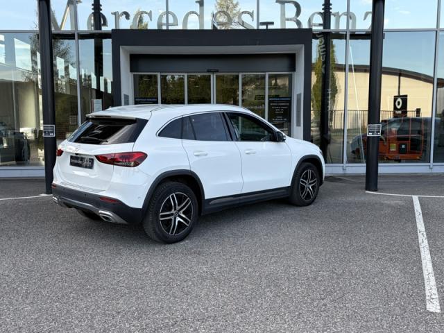 Mercedes Benz Gla image 9