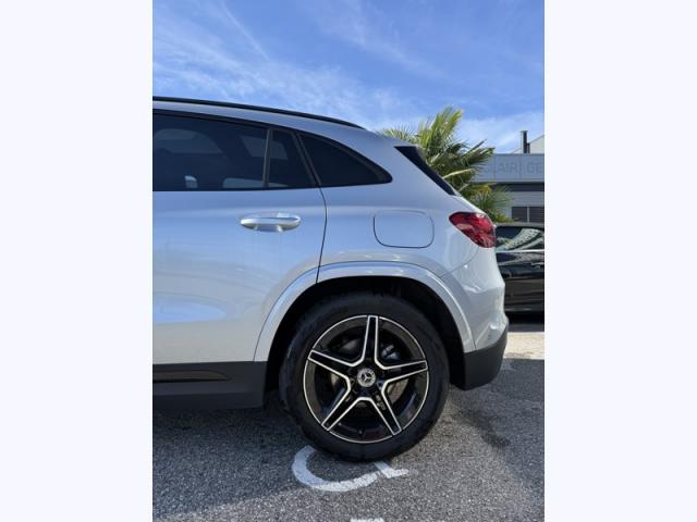 Mercedes Benz Gla image 7