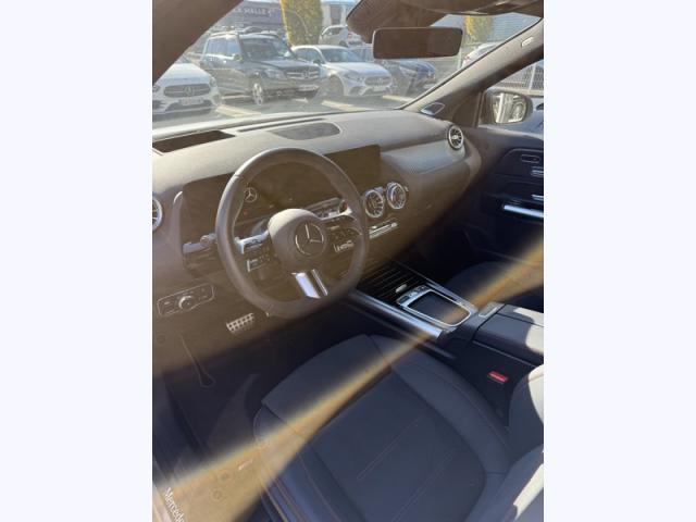 Mercedes Benz Gla image 8