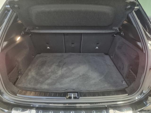 Mercedes Benz Gla image 9