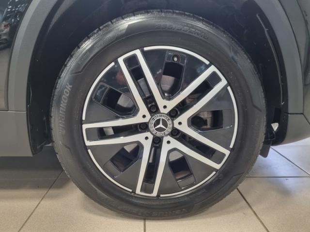 Mercedes Benz Gla image 2