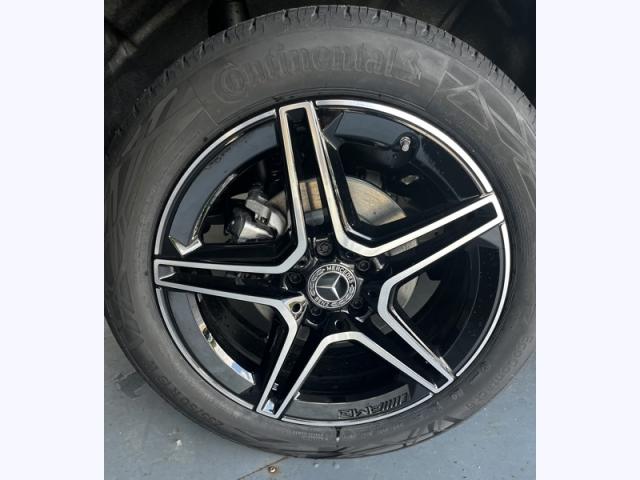 Mercedes Benz Gla image 1