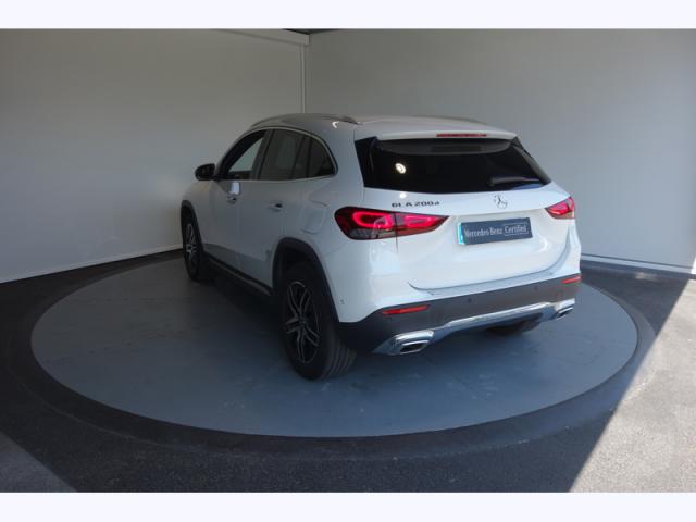 Mercedes Benz Gla image 9