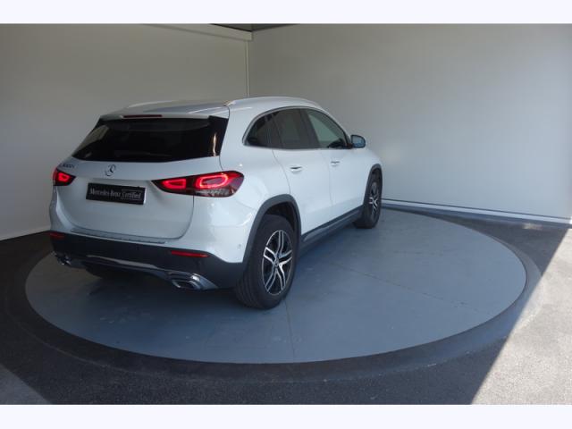 Mercedes Benz Gla image 8