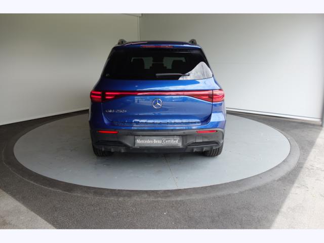 Mercedes Benz Eqb image 7