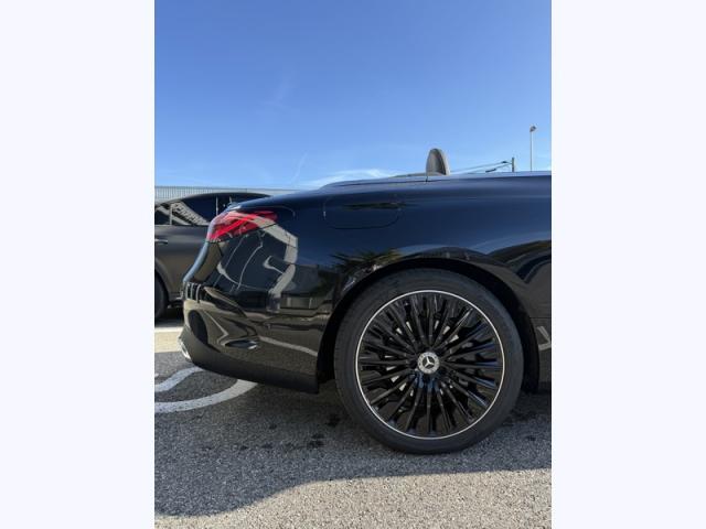 Mercedes Benz Cle image 8