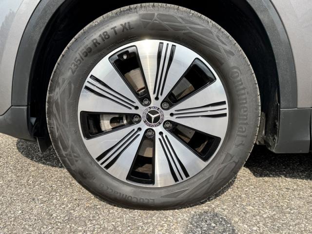 Mercedes Benz Eqa image 3