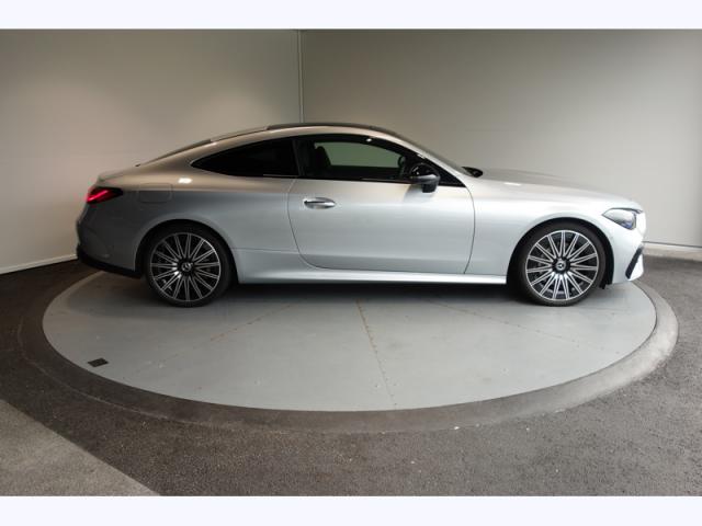 Mercedes Benz Cle image 8