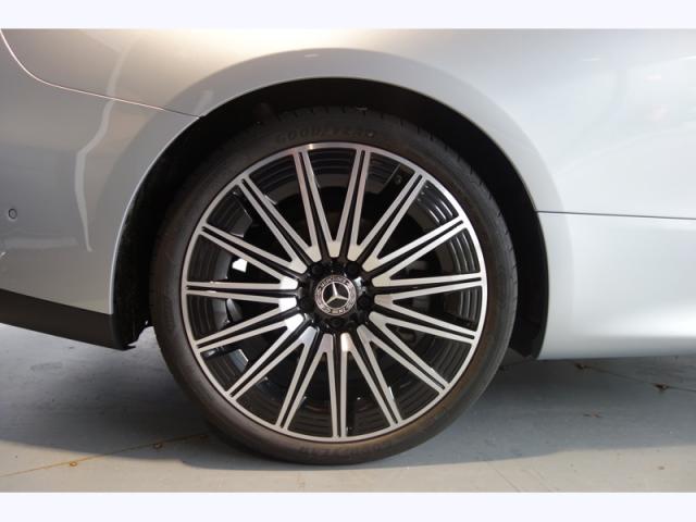 Mercedes Benz Cle image 3