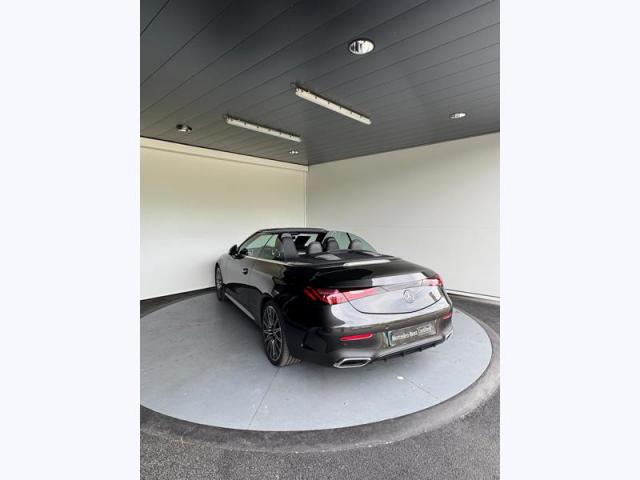 Mercedes Benz Cle image 3