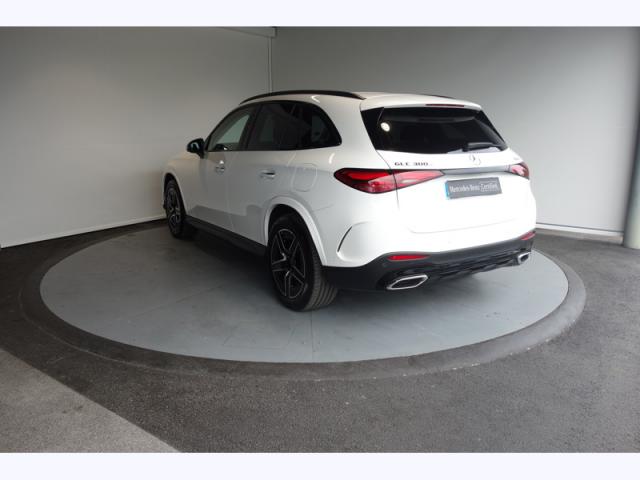 Mercedes Benz Glc image 8