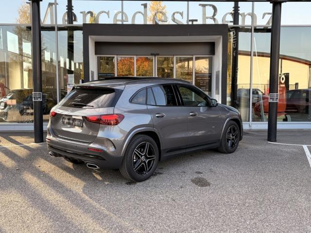 Mercedes Benz Gla image 1