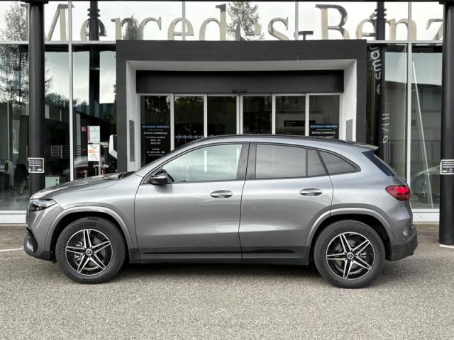 Mercedes Benz Eqa image 6