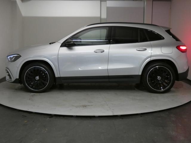 Mercedes Benz Gla image 3