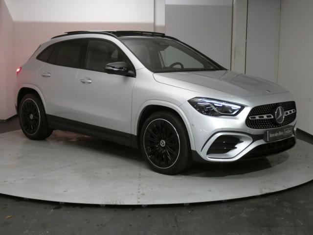 Mercedes Benz Gla image 8