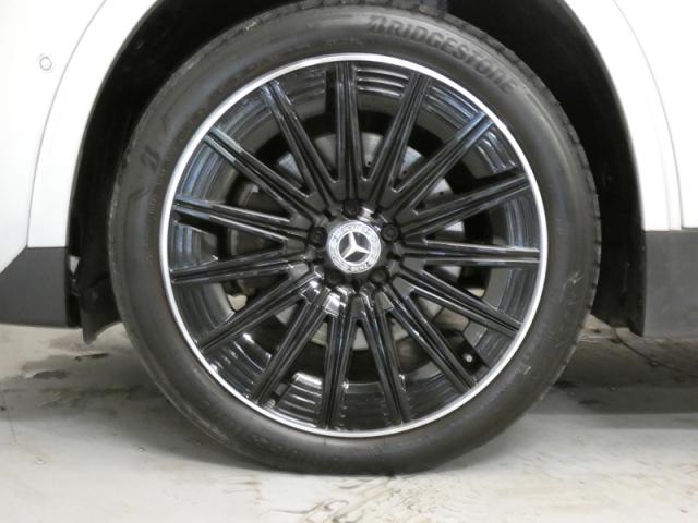 Mercedes Benz Gla image 1