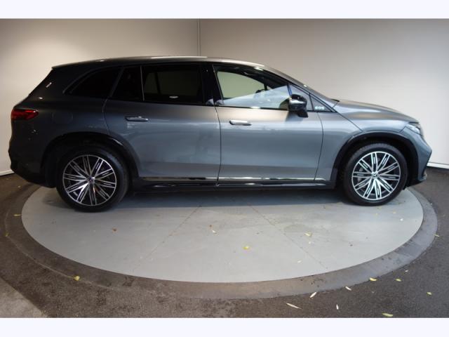 Mercedes Benz Eqs image 9