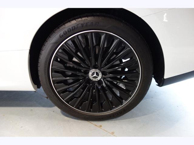 Mercedes Benz Cle image 5