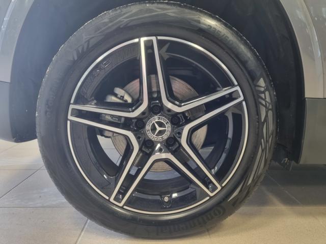 Mercedes Benz Gla image 5