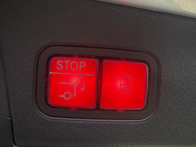 Mercedes Benz Eqa image 6