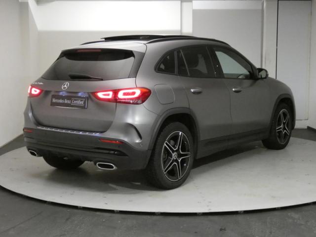 Mercedes Benz Gla image 9