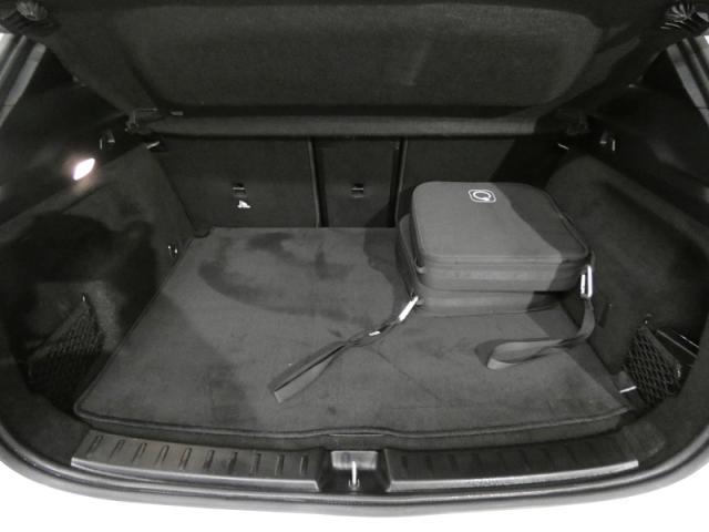 Mercedes Benz Eqa image 1