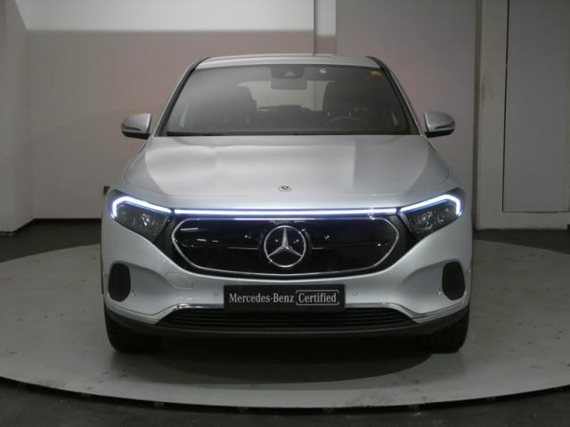 Mercedes Benz Eqa image 5