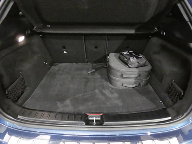 Mercedes Benz Gla image 7