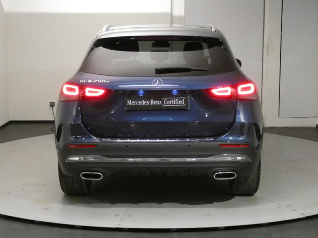 Mercedes Benz Gla image 8
