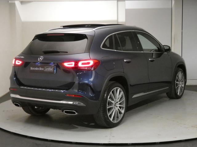 Mercedes Benz Gla image 9